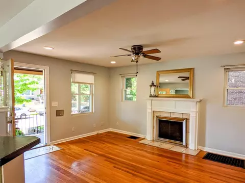 3306 Maplecrest Pl, Cincinnati, OH 45209 photo 3
