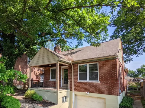 3306 Maplecrest Pl, Cincinnati, OH 45209 photo 1