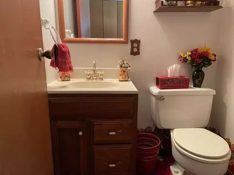 1663 Clayburn Cir, Cincinnati, OH 45240 photo 6