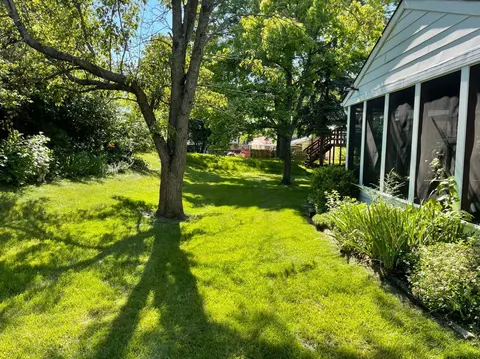 1663 Clayburn Cir, Cincinnati, OH 45240 photo 3