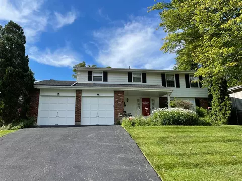 1663 Clayburn Cir, Cincinnati, OH 45240 photo 1