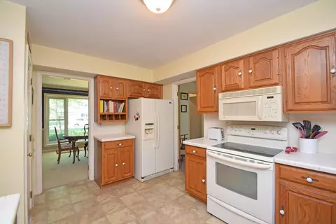 7192 Royalgreen Dr, Cincinnati, OH 45244 photo 8