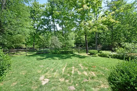 7192 Royalgreen Dr, Cincinnati, OH 45244 photo 29