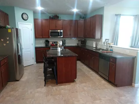 736 E Brooke Dr, Monroe, OH 45050 photo 4
