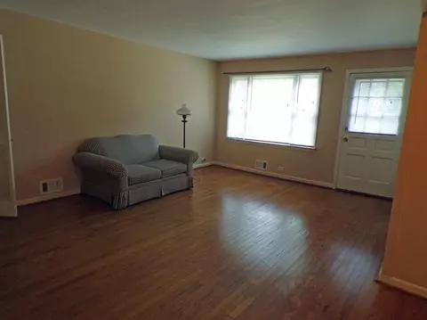 1018 Mckelvey Rd, Cincinnati, OH 45231 photo 4