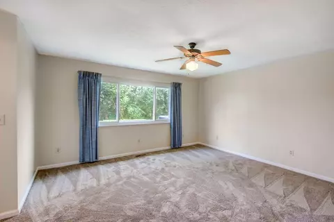 2489 Hazelcrest Ln, Cincinnati, OH 45231 photo 11