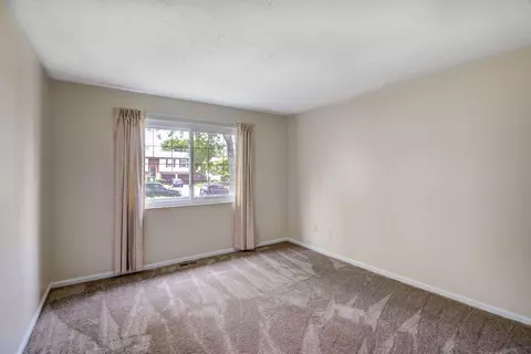2489 Hazelcrest Ln, Cincinnati, OH 45231 photo 19