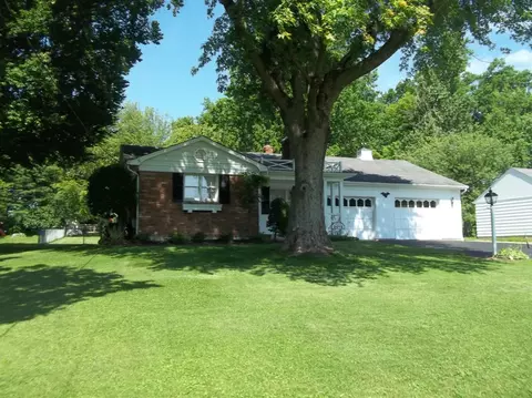 3015 Devils Backbone Rd, Cincinnati, OH 45233 photo 2