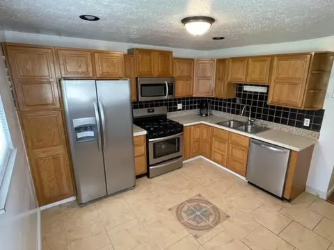 11563 Geneva Dr, Forest Park, OH 45240 photo 8