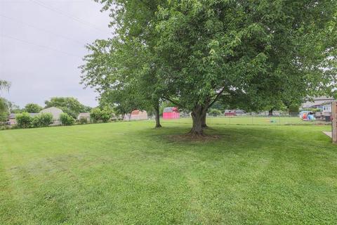 684 Mockingbird Ln, Cincinnati, OH 45244 photo 21