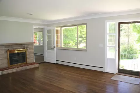 5597 Silverpoint Dr, Cincinnati, OH 45247 photo 6