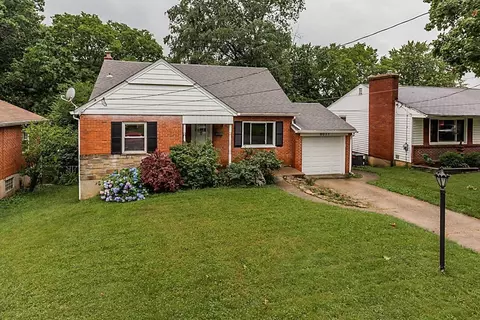 8071 Colette Ln, Cincinnati, OH 45224 photo 1