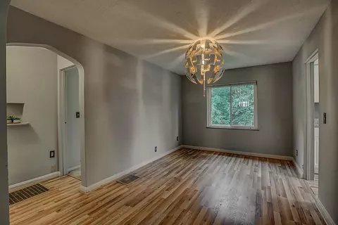 8071 Colette Ln, Cincinnati, OH 45224 photo 6