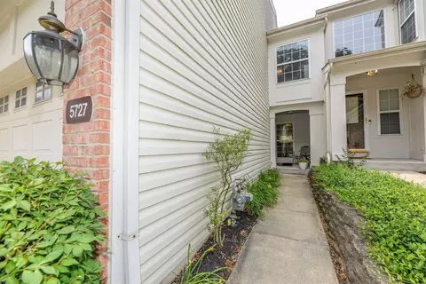 5727 Lofty View Way, Cincinnati, OH 45247 photo 3