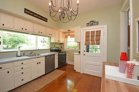 3715 Indianview Ave, Mariemont, OH 45227 photo 6