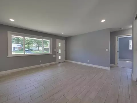 807 Crowden Dr, Cincinnati, OH 45224 photo 8
