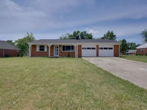 807 Crowden Dr, Cincinnati, OH 45224 photo 2