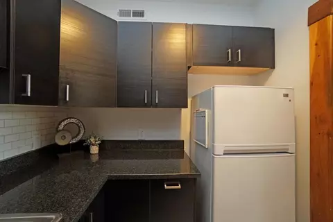 1639 Sycamore St #E, Cincinnati, OH 45202 photo 11