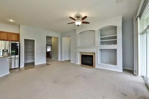 9294 Bridgecreek Dr, Cincinnati, OH 45231 photo 3