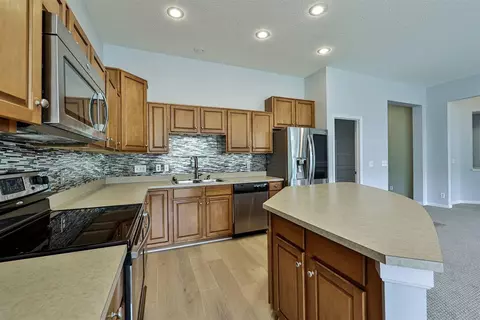 9294 Bridgecreek Dr, Cincinnati, OH 45231 photo 8