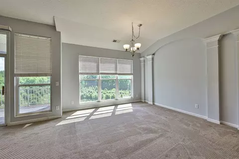 9294 Bridgecreek Dr, Cincinnati, OH 45231 photo 5