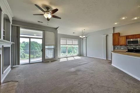 9294 Bridgecreek Dr, Cincinnati, OH 45231 photo 2