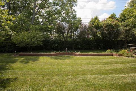 2497 Cranbrook Dr, Cincinnati, OH 45231 photo 31
