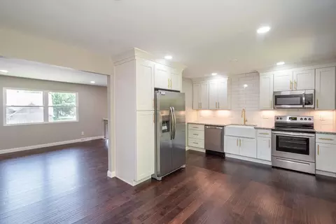 3801 Washington Ave, Cincinnati, OH 45229 photo 2