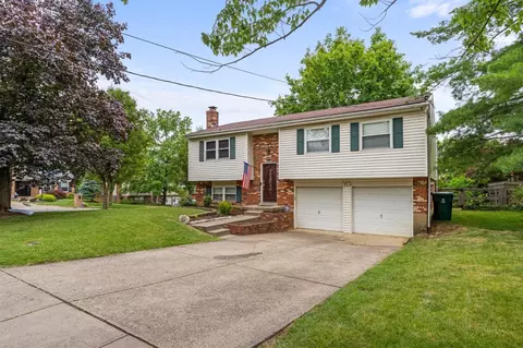 6562 Knottypine Dr, Cincinnati, OH 45230 photo 2