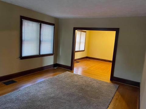 215 Bodmann Ave, Cincinnati, OH 45219 photo 5