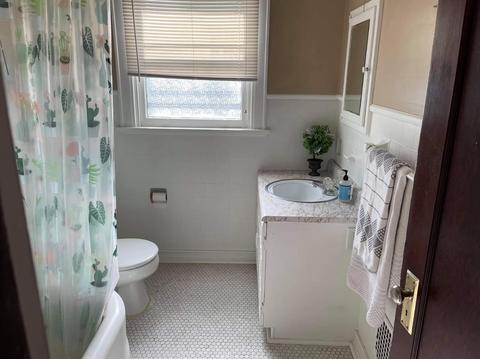 215 Bodmann Ave, Cincinnati, OH 45219 photo 8