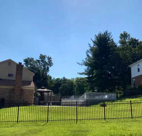 6569 Rapid Run Rd, Cincinnati, OH 45233 photo 2