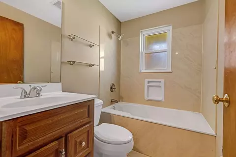 839 Ledro St, Cincinnati, OH 45246 photo 5