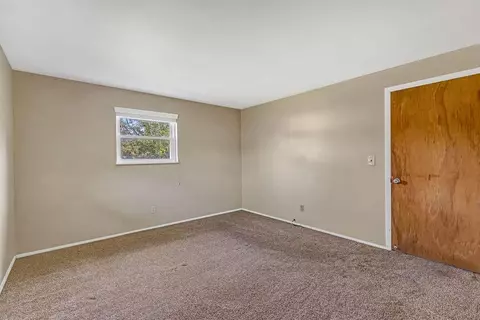 839 Ledro St, Cincinnati, OH 45246 photo 6