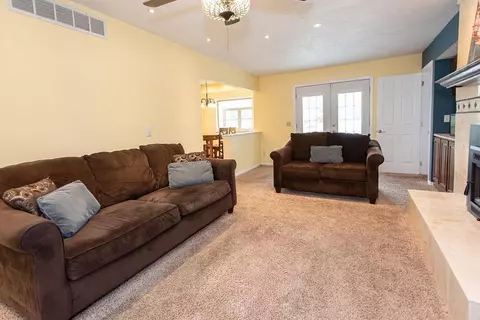 9620 Pepper Cir, Cincinnati, OH 45231 photo 12