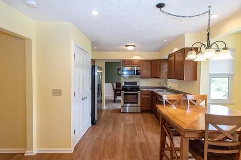 9620 Pepper Cir, Cincinnati, OH 45231 photo 7