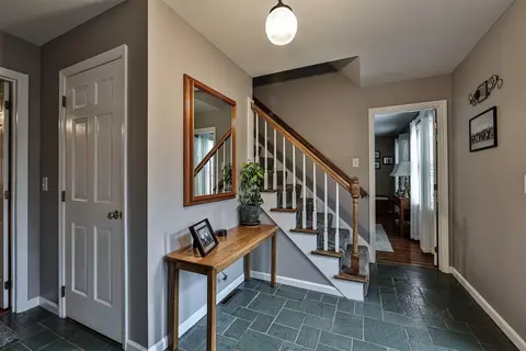 2024 Thistle Ct, Cincinnati, OH 45231 photo 3