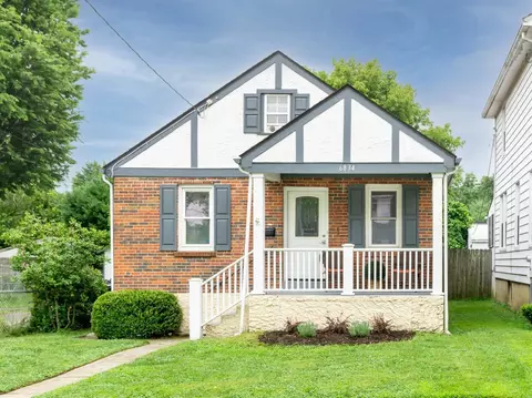 6834 Windward St, Cincinnati, OH 45227 photo 1