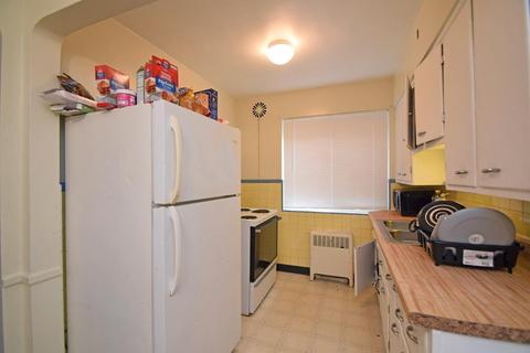 2926 Harrison Ave, Cincinnati, OH 45211 photo 8
