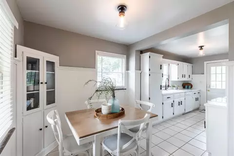 4110 Grove Ave, Mariemont, OH 45227 photo 9