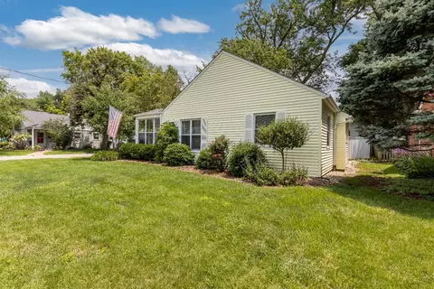 4110 Grove Ave, Mariemont, OH 45227 photo 3