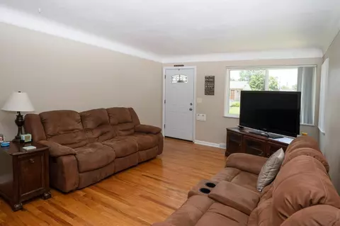 282 Jupiter Dr, Cincinnati, OH 45238 photo 4
