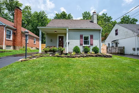 4308 Grove Ave, Mariemont, OH 45227 photo 1