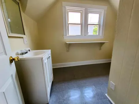 1433 Manss Ave, Cincinnati, OH 45205 photo 17
