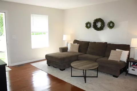 317 Nightwind Dr, Maineville, OH 45039 photo 3