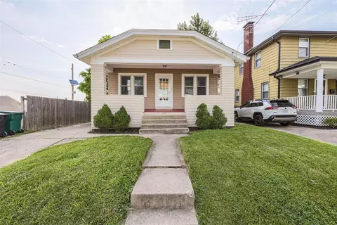 4338 Eileen Dr, Cincinnati, OH 45209 photo 2