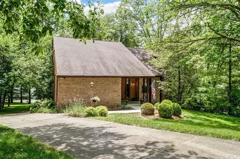 4283 Marcrest Dr, Cincinnati, OH 45211 photo 2