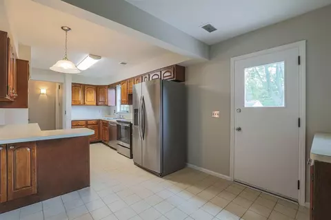 8614 Zenith Ct, Cincinnati, OH 45231 photo 13