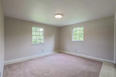 8614 Zenith Ct, Cincinnati, OH 45231 photo 19