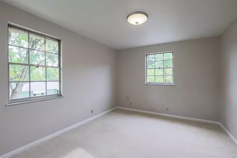 8614 Zenith Ct, Cincinnati, OH 45231 photo 21